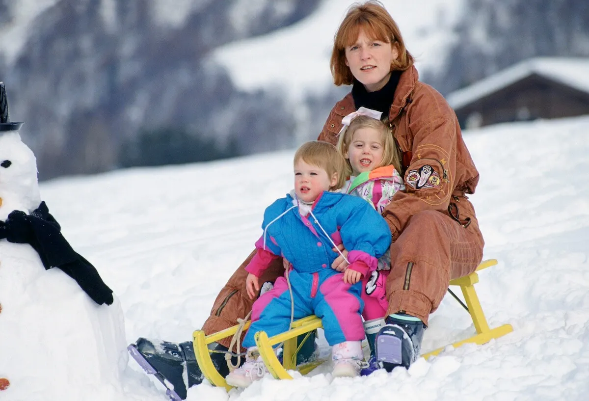 Sarah Ferguson with daughters Princess Beatrice (right) and Princess Eugenie (left)