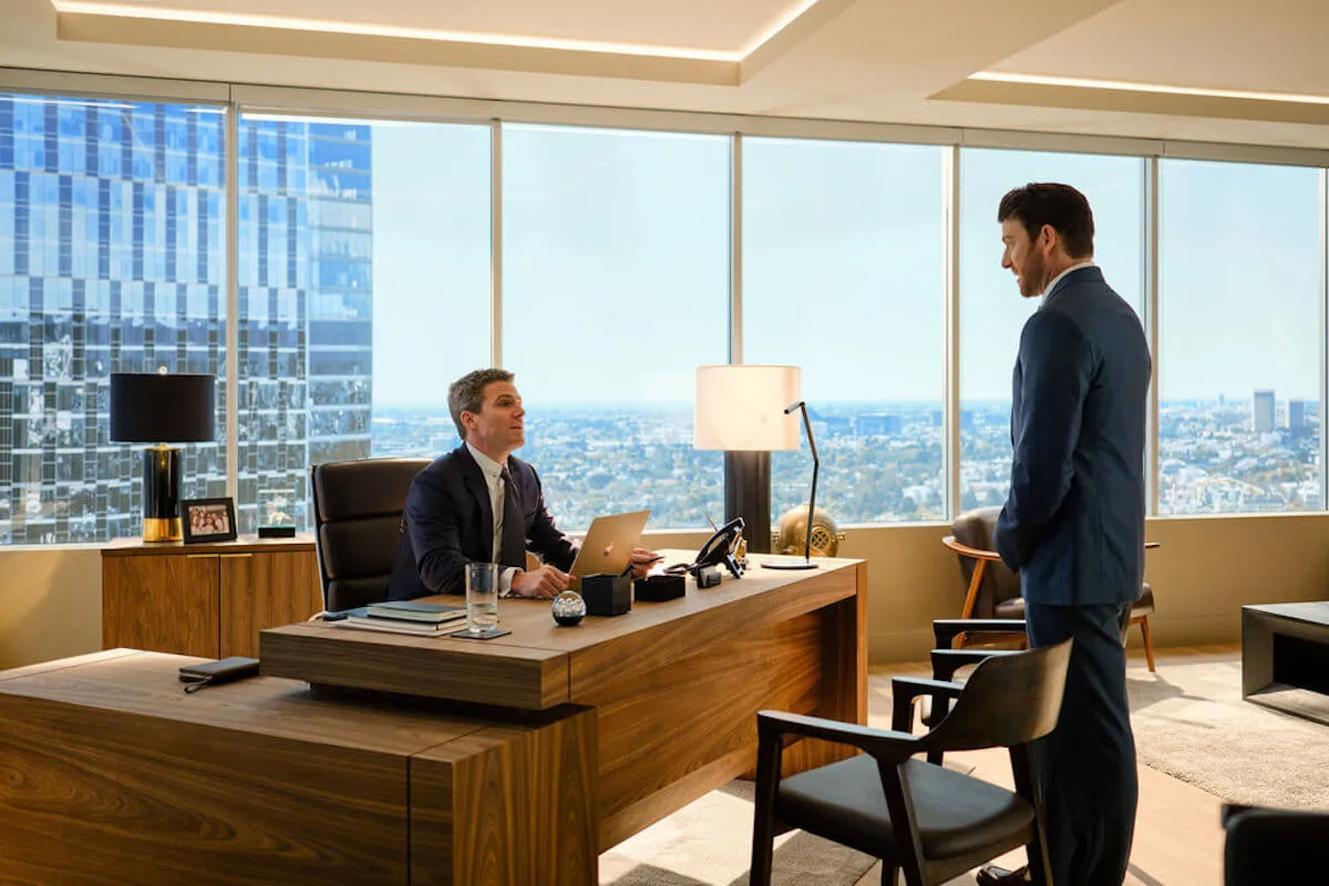 Stephen Amell and Bryan Greenberg in 'Suits LA'