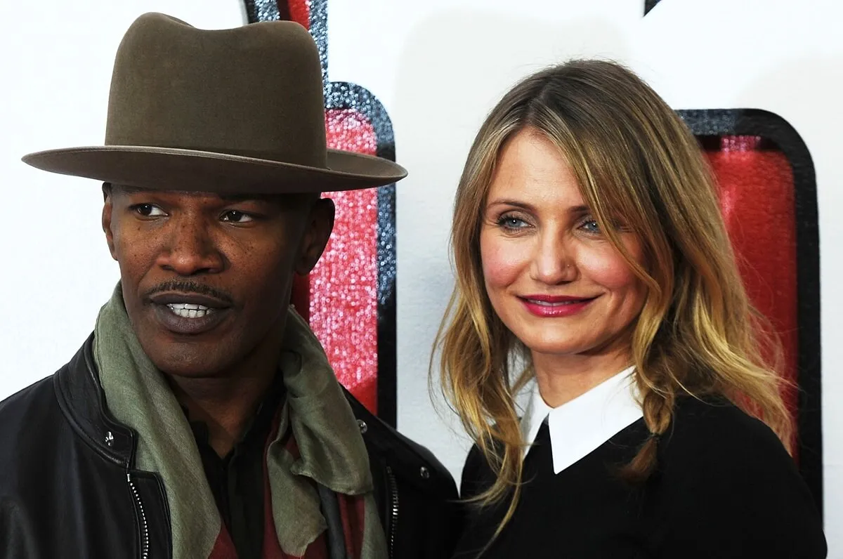 Jamie Foxx and Cameron Diaz posing at the premiere of 'Annie'.