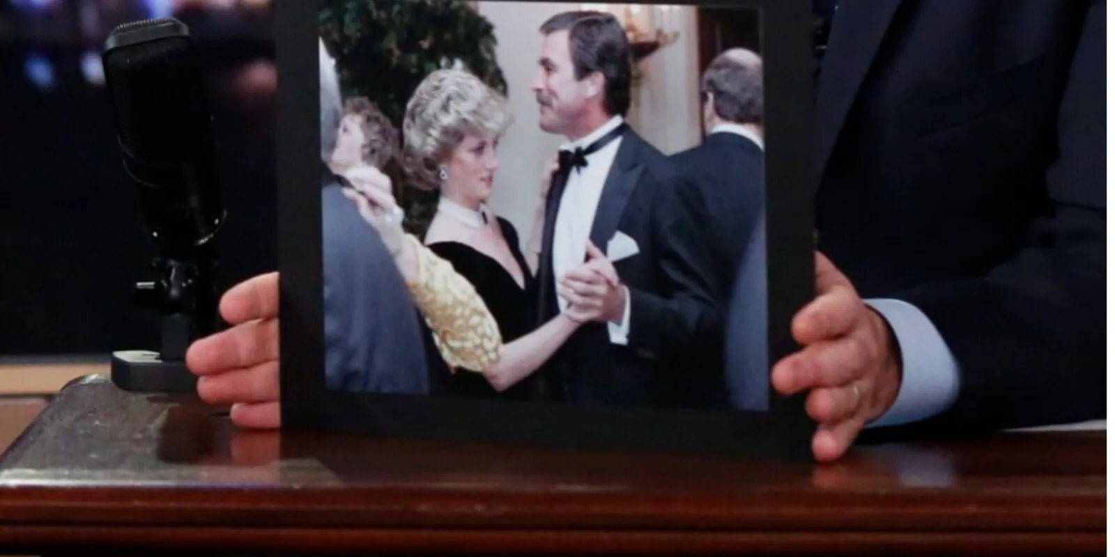 Tom Selleck and Princess Diana dance in 1985