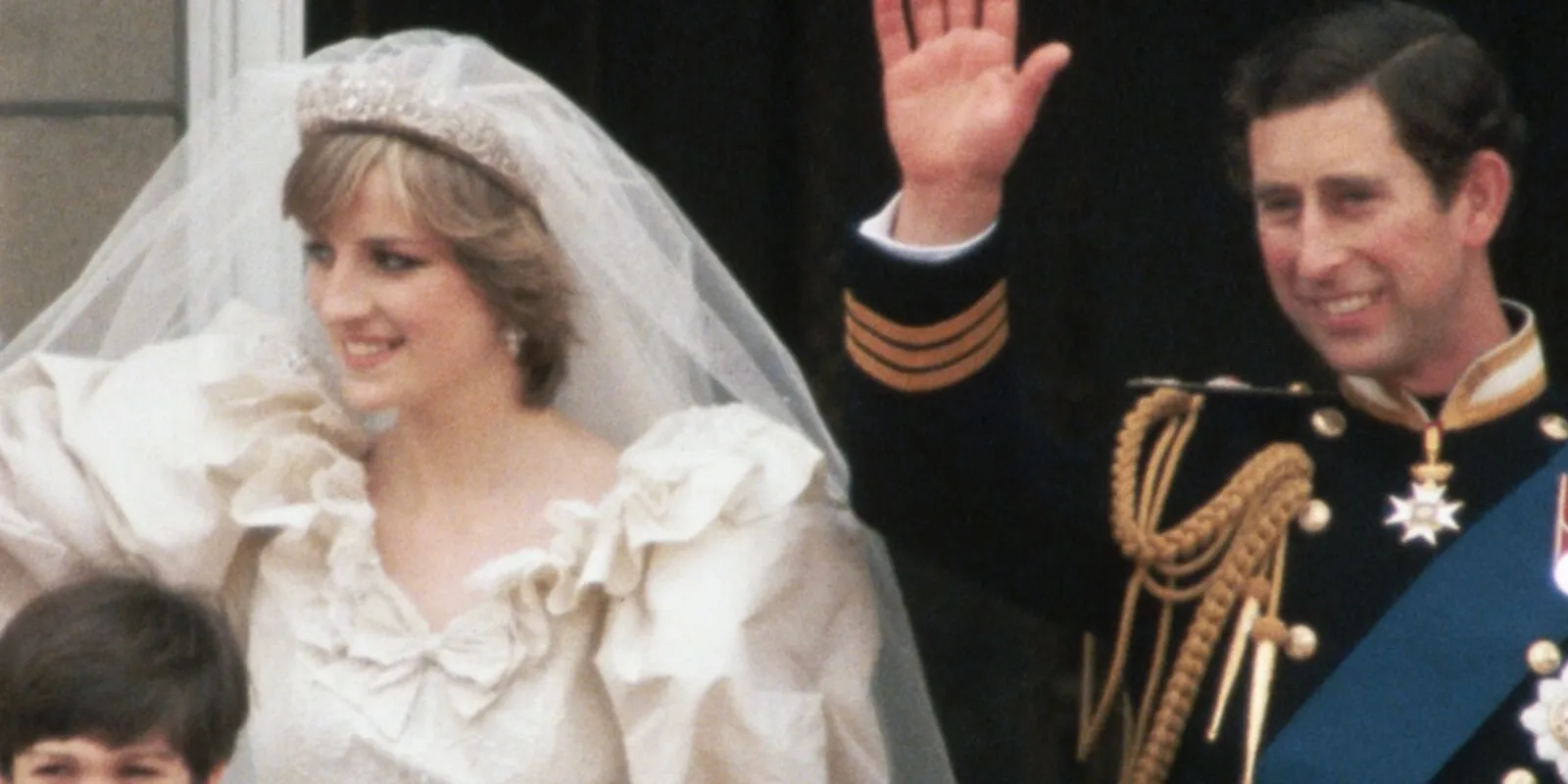 Princess Diana and Prince Charles on her 1981 wedding day, Diana wore the Spencer family tiara