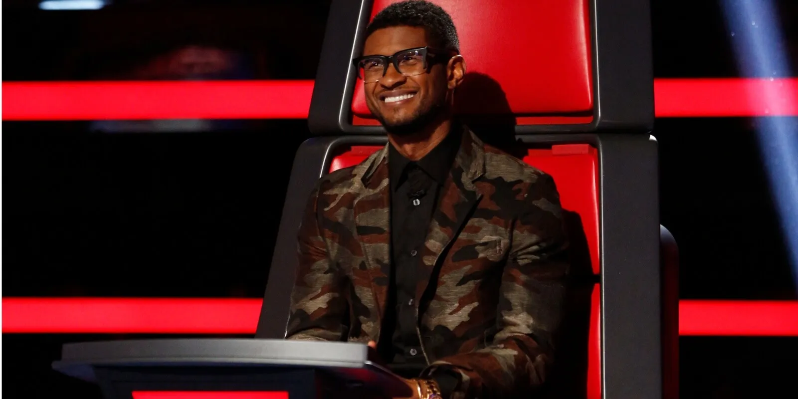 Usher photographed during season 4 of 'The Voice'