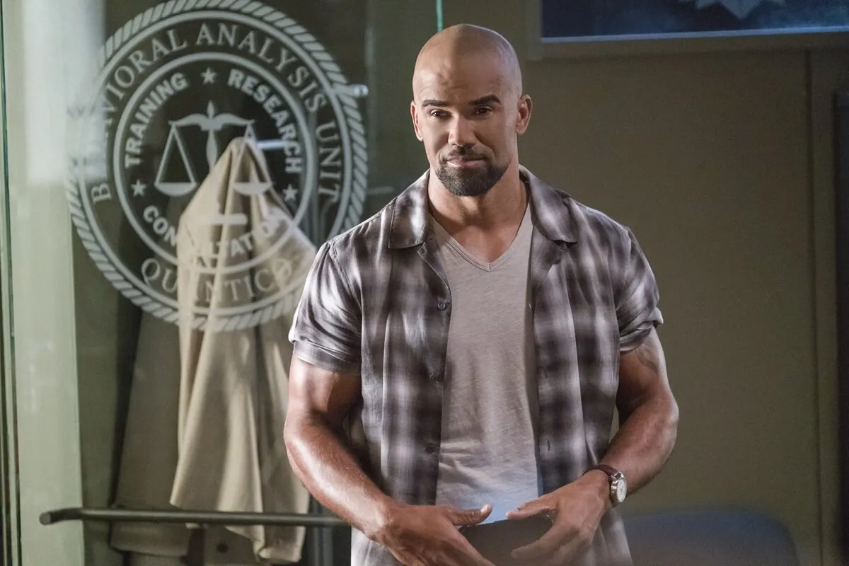 Shemar Moore posing in an episode of 'Criminal Minds' as his character Derek Morgan.