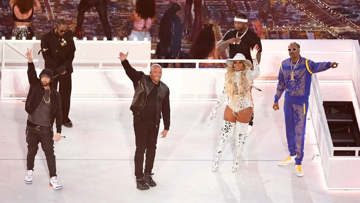 Eminem, Dr. Dre, Kendrick Lamar, Curtis "50 cent" Jackson, Mary J. Blige and Snoop Dogg perform during the halftime show of Super Bowl LVI