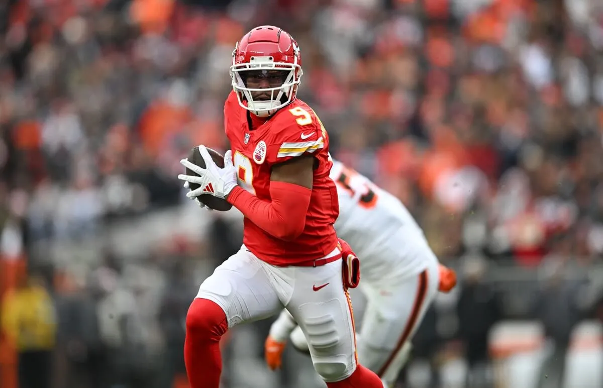 JuJu Smith-Schuster of the Kansas City Chiefs carries the ball to score a touchdown against the Cleveland Browns