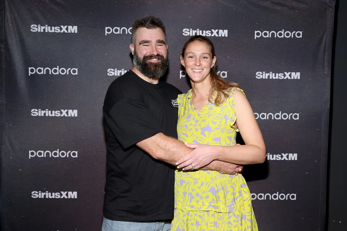 Jason Kelce and Kylie Kelce attend Chris Stapleton's Performance Live From The Fillmore New Orleans for SiriusXM and Pandora on February 06, 2025 in New Orleans, Louisiana