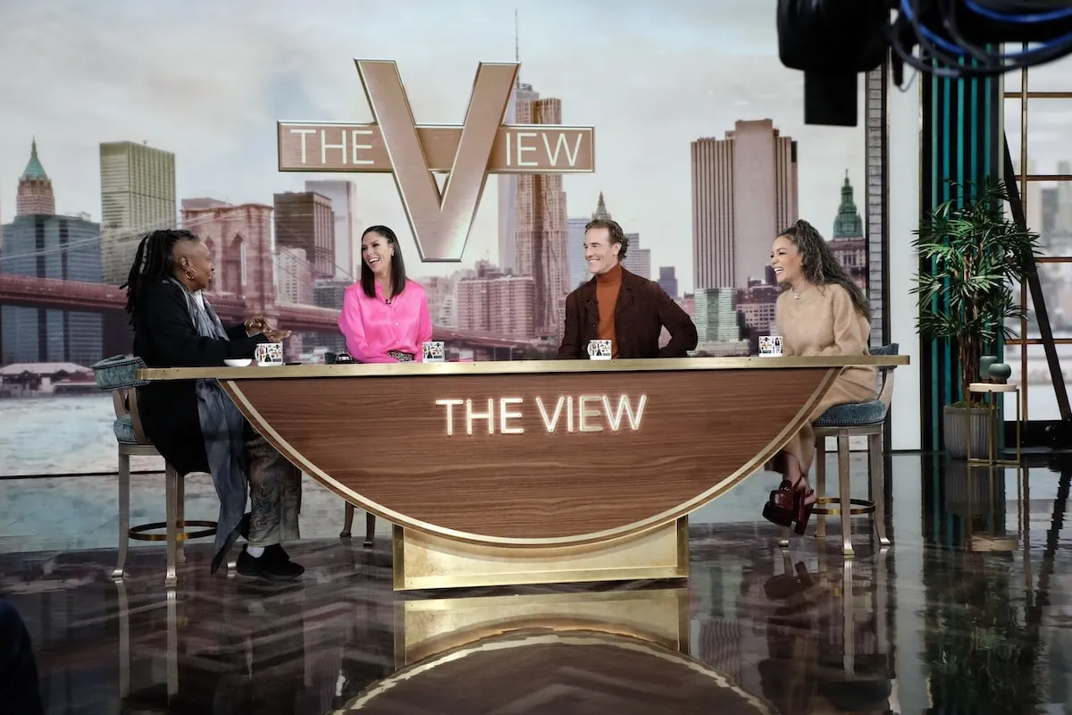 Celebrities Whoopi Goldberg, Abby Huntsman, James Van Der Beek, Sunny Hostin laugh together on The View