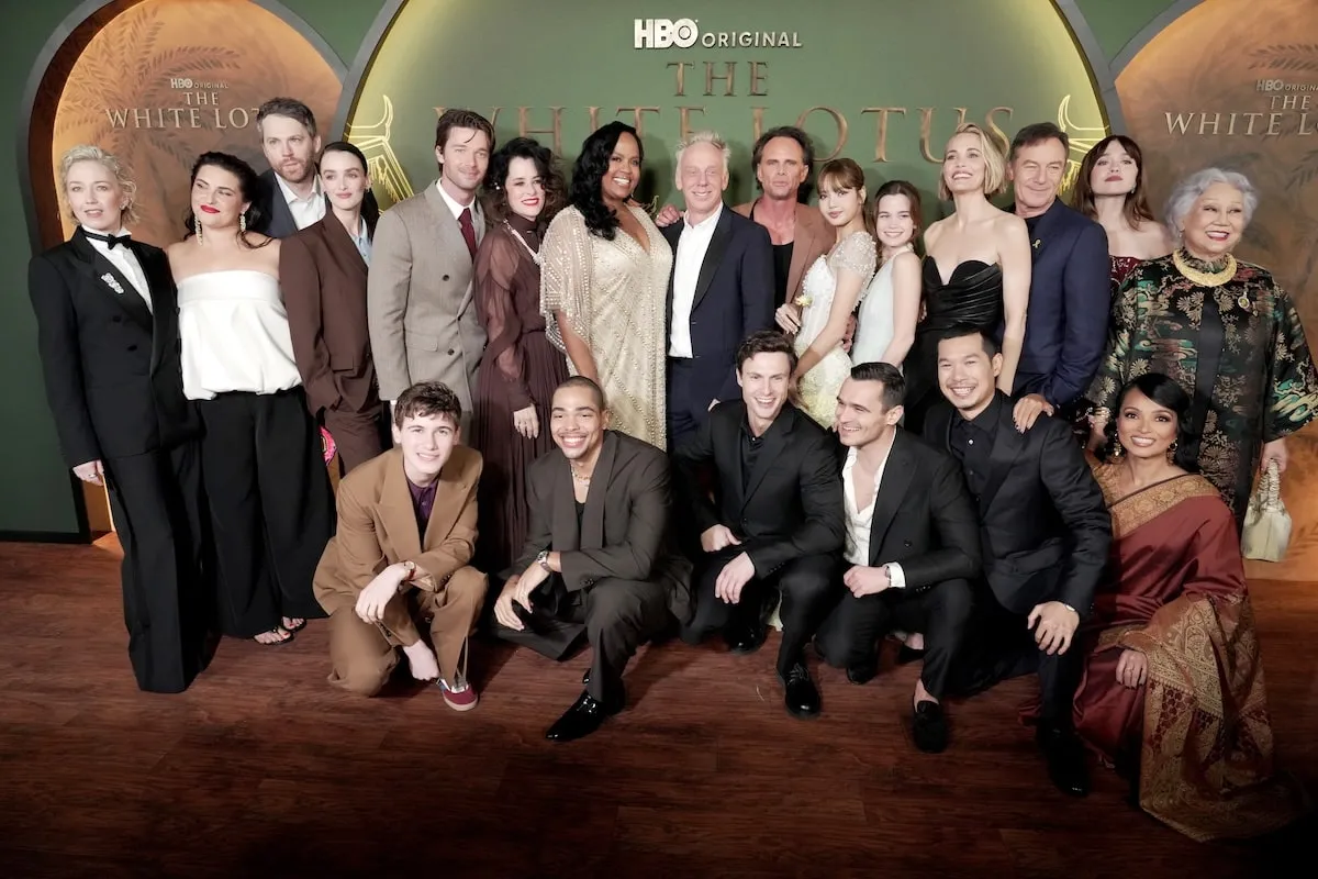 The cast of The White Lotus season 3 gathers for a group photo at the LA premiere