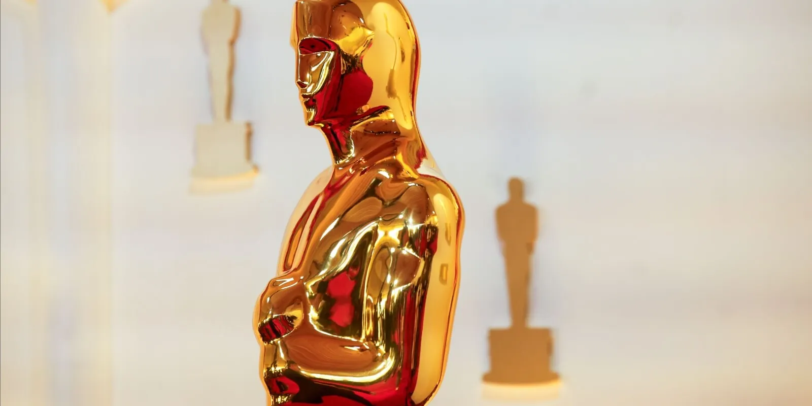 Oscar statuette